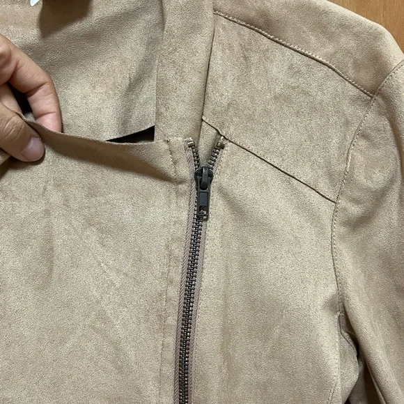3/$25 - Mote Women's Lightweight Faux Suede Zip-up Drape Jacket - Small - Picture 3 of 5